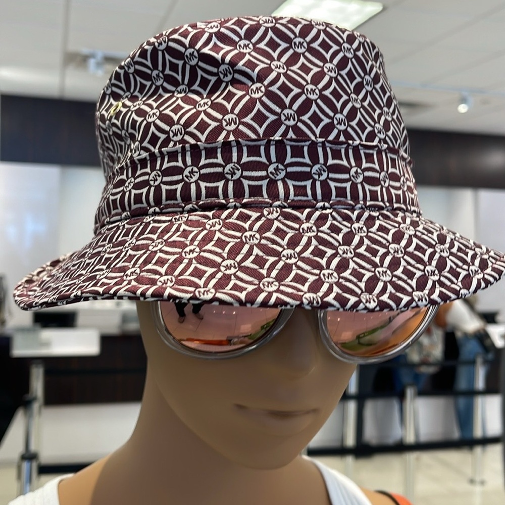 Michael Kors Women’s MK Logo Jacquard Bucket Hat
OXBLOOD 
NWT - Picture 1 of 16